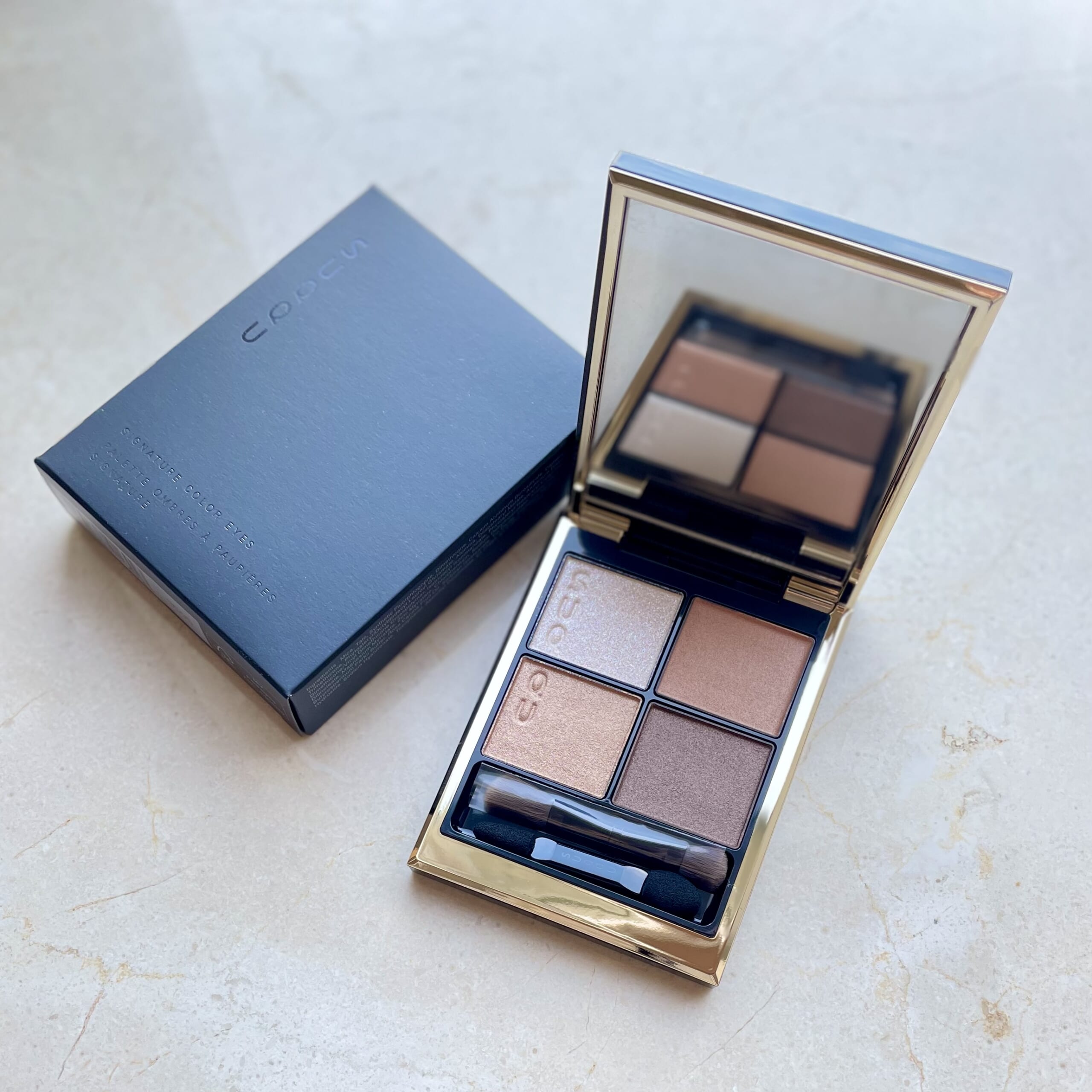 SUQQU］シグニチャーカラーアイズ 15-凛覗-を購入しました。［ブラウン