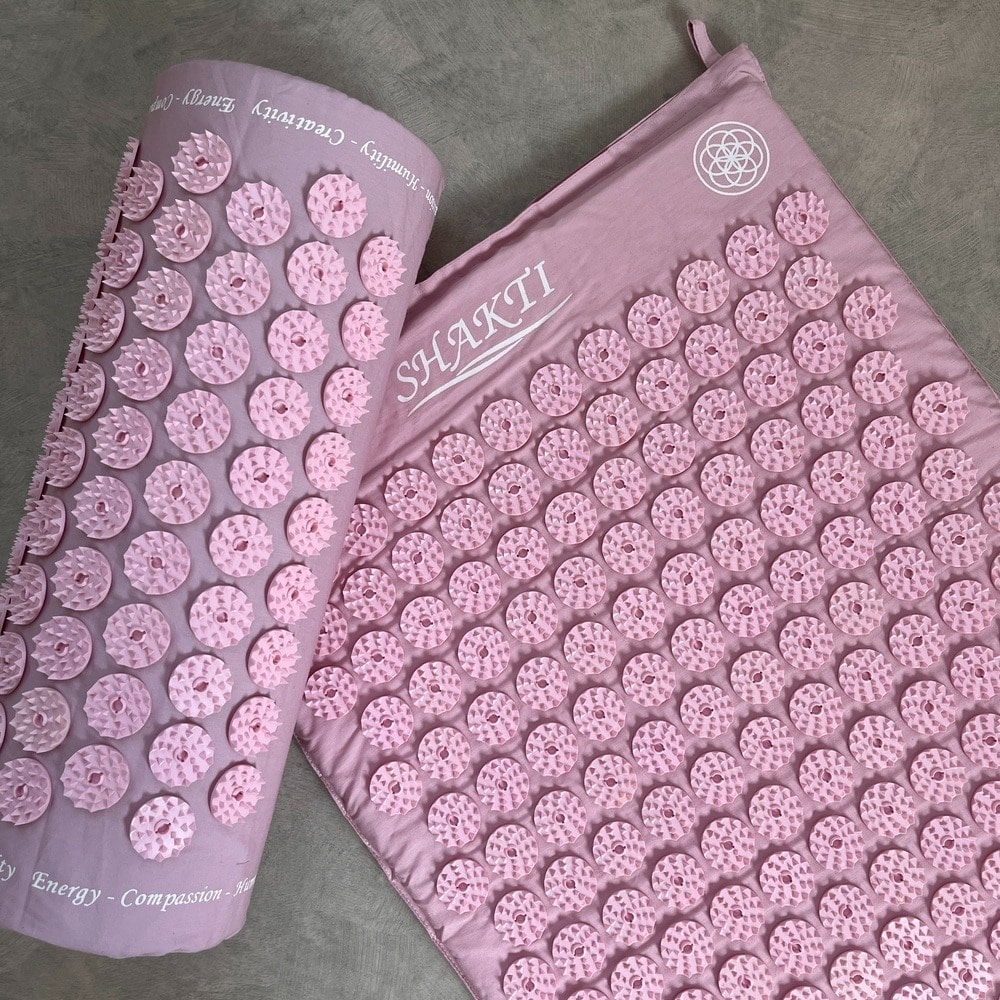 話題の「シャクティマット」とは？実際に購入した4人が効果や痛みを