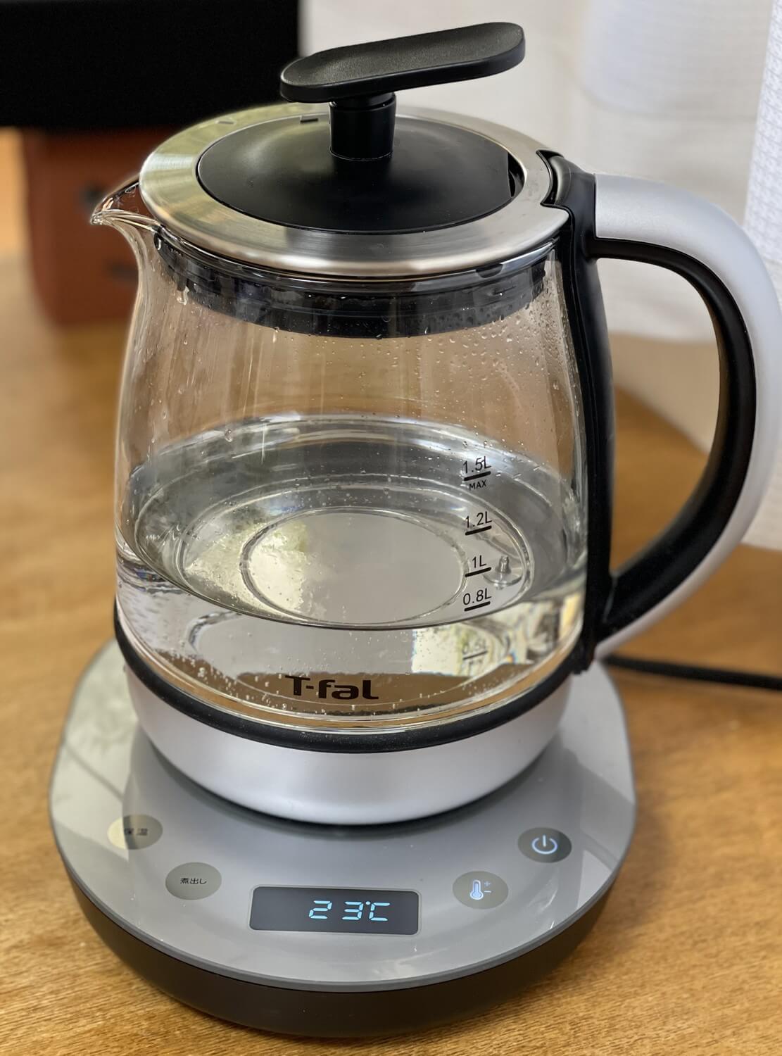 フルーツティーも麦茶もお料理にも！茶こし&温度調節機能が付いた