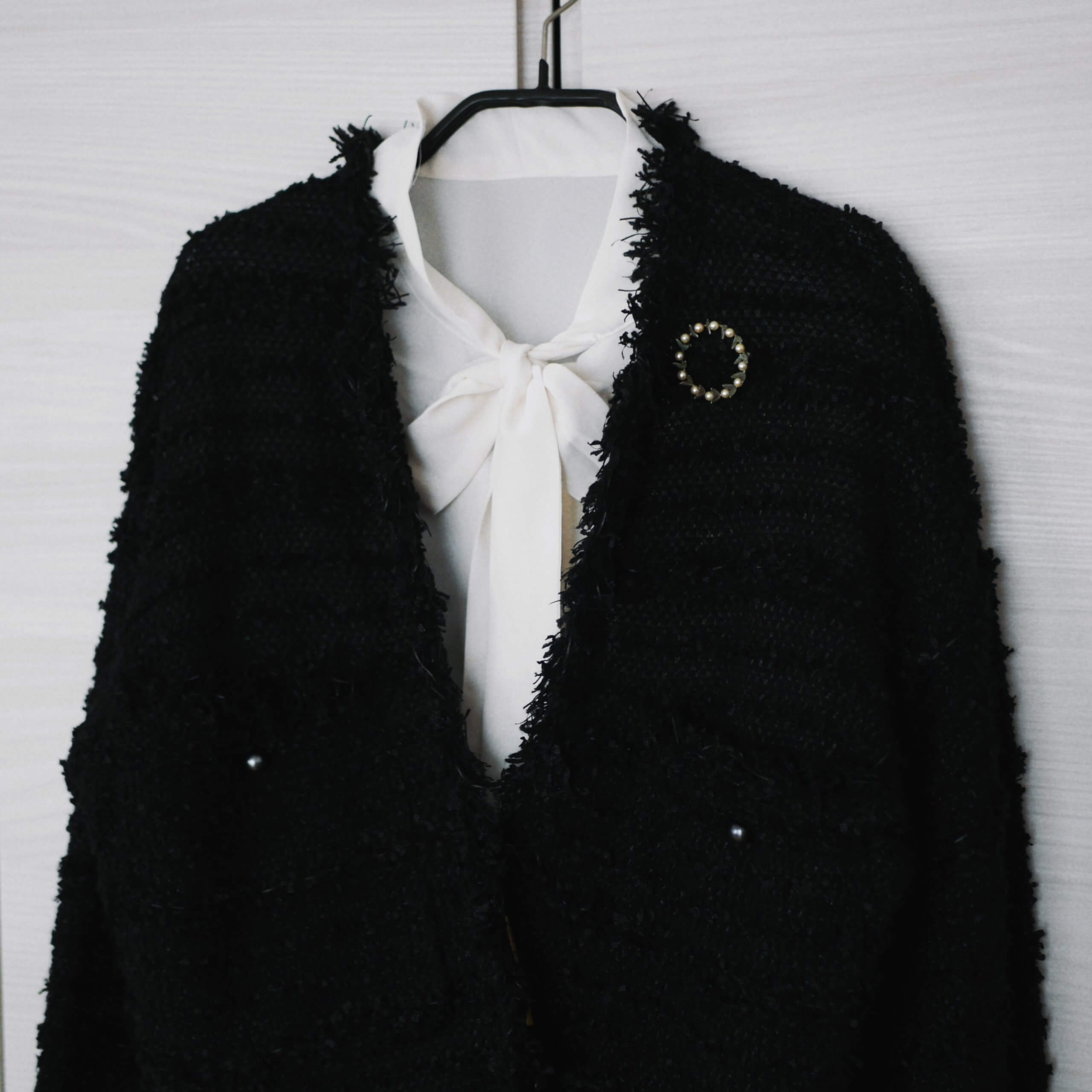 カジュアル派のハレの日は【ソージュ】ツイードライクニットジャケット