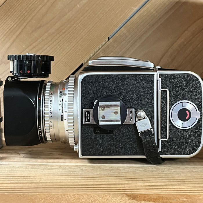 Hasselblad 500C with Carl Zeiss Planar 80mm f/2.8 Lens 250mm 5.6