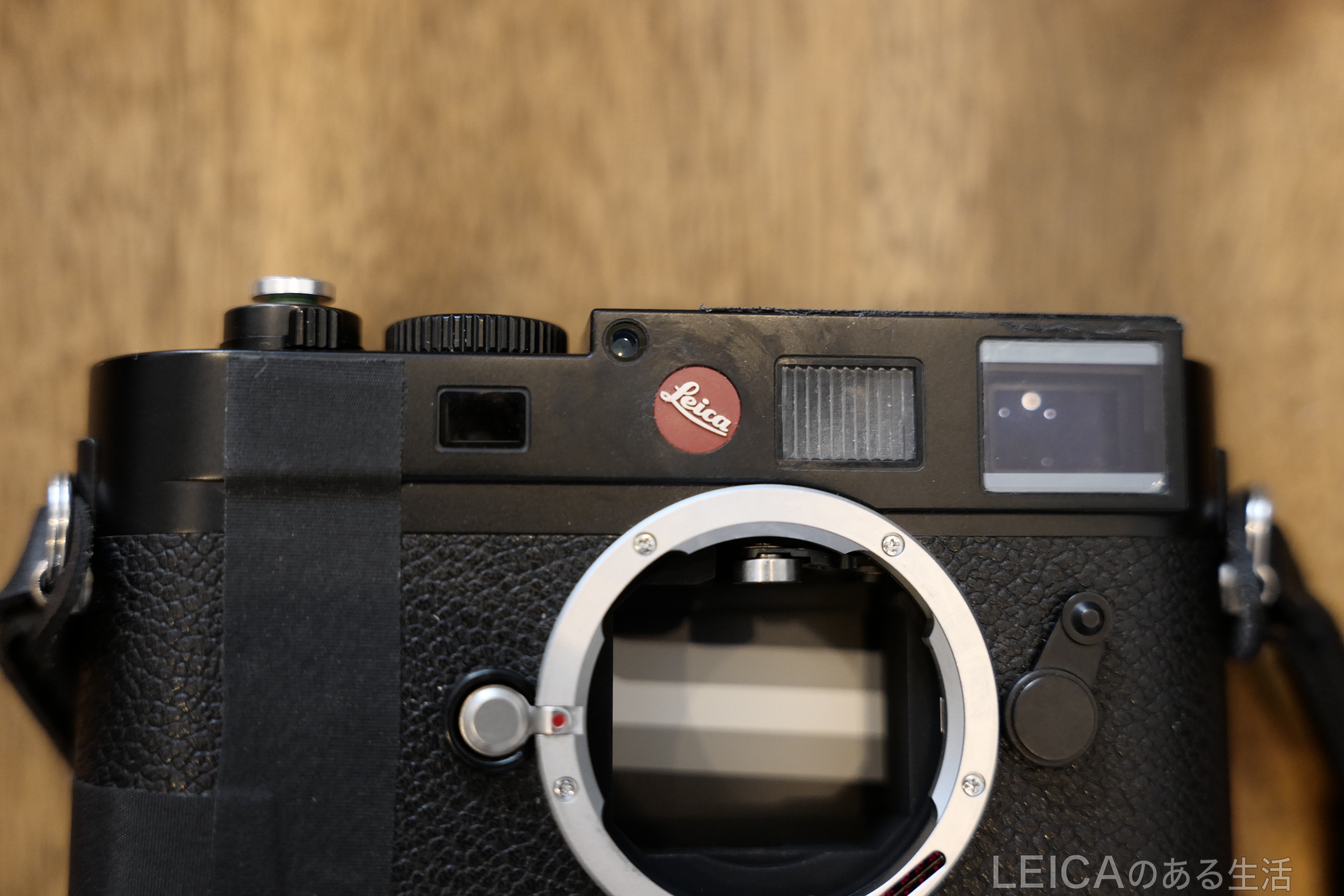 Leica】M9を黒バッジに変更してみた。 | LEICAのある生活