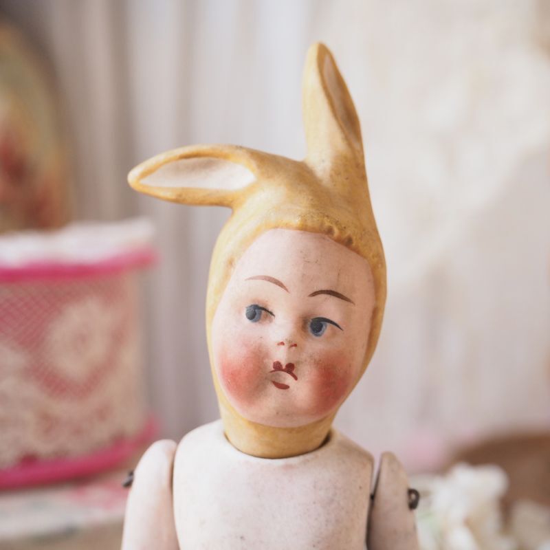 イースターバニーの着ぐるみビスクドール jouet・おもちゃ