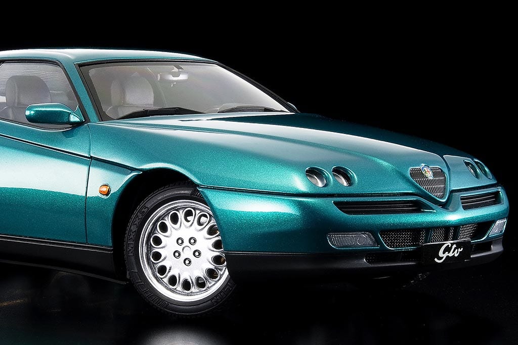 よっ、イタリアの伊達男！タミヤ製プラモ「アルファロメオGTV」を