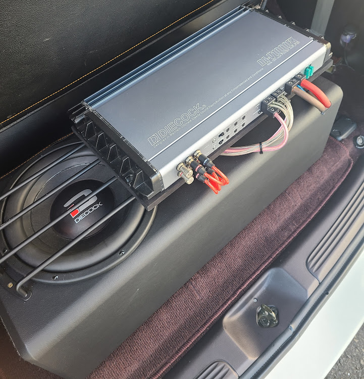 ラルゴの愛車のこだわりスピーカーが観てみたい・DIECOCK・ダイコック