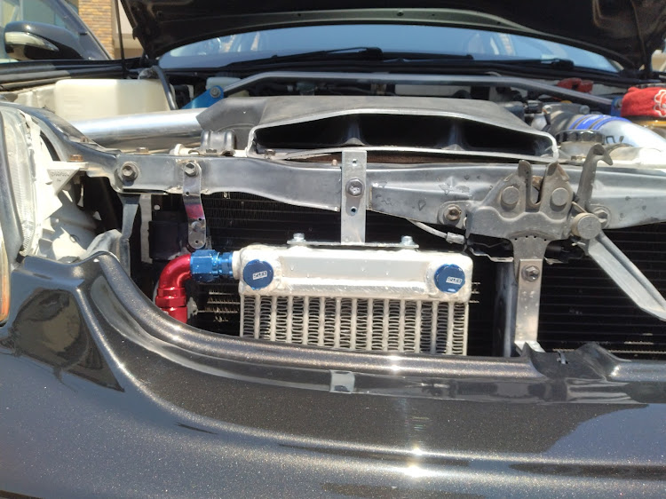 マークIIのオイルクーラー・オイルクーラー取付・スキッドレーシング