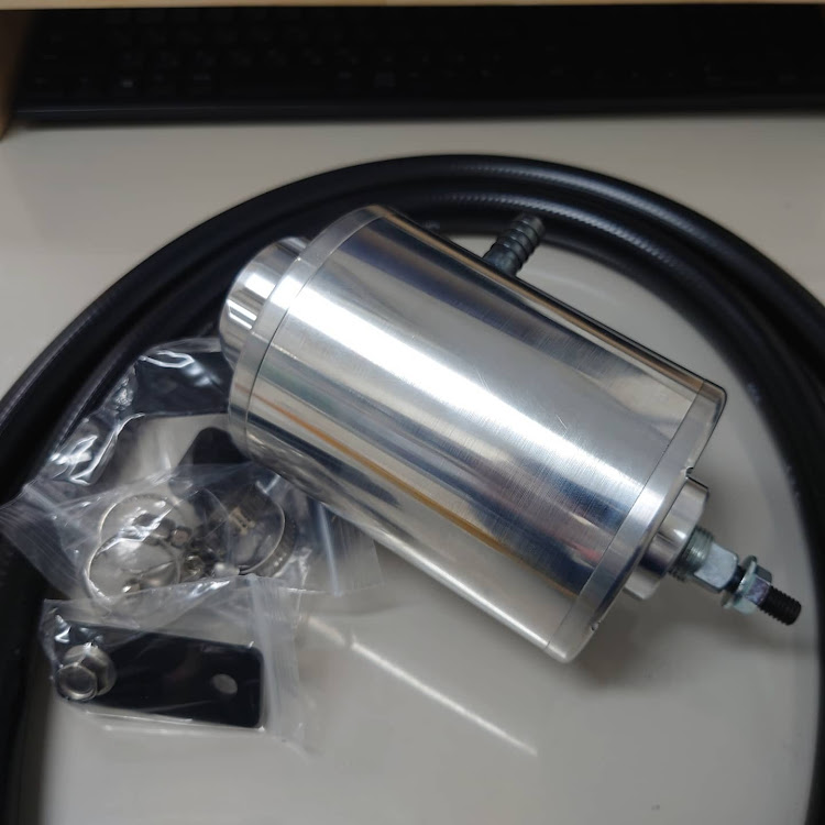 マーチのN-TEC・レーシングキャッチタンク・オイルキャッチタンク