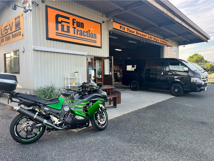 ハイエースバンのZX-14R・ハイエースでお出かけ・ファントラクション