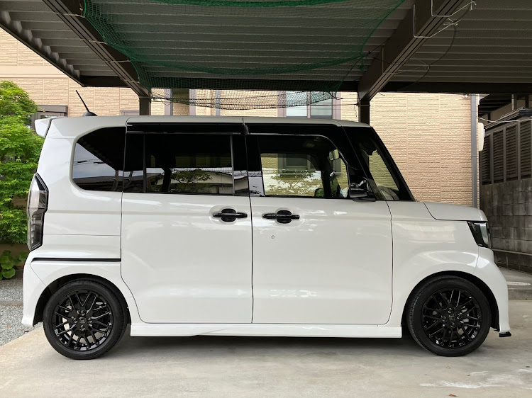 NボックスカスタムのN BOX custom JF3・RS-R・Ti2000・ハーフダウン