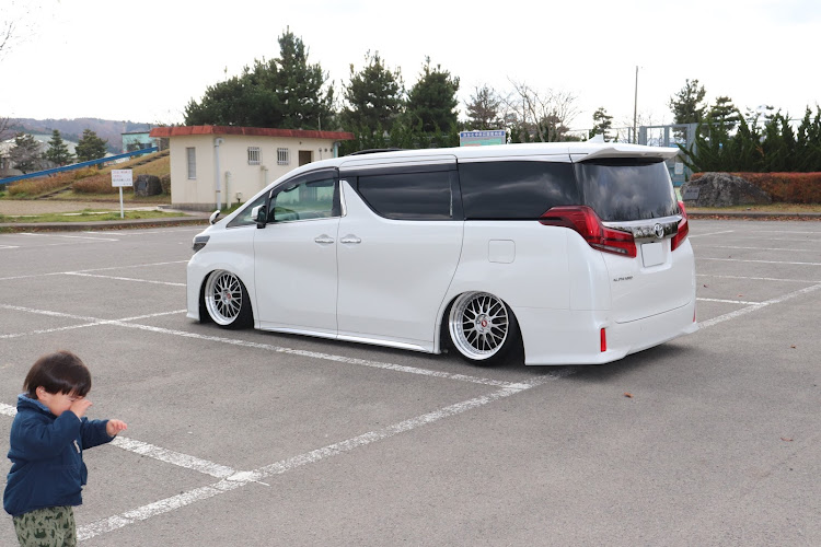 アルファードのアルファード・30後期・エアサス・KAZ-SUSに関する