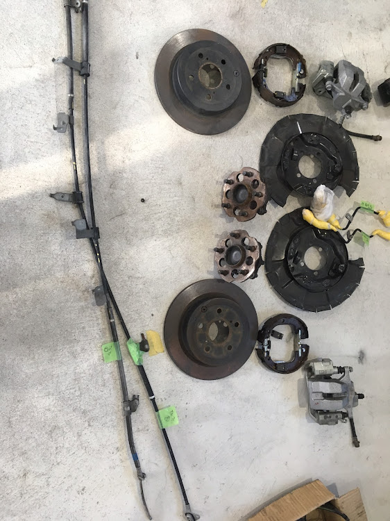 プリウスの売ります・30プリウス・114.3化キットに関するカスタム事例