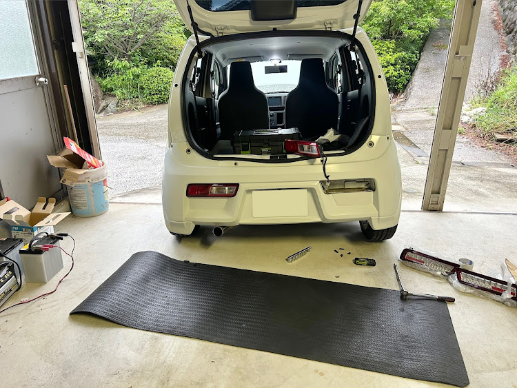 アルトワークスのアルトバン・HA36V・アルトバン 車検・ボディーカラー