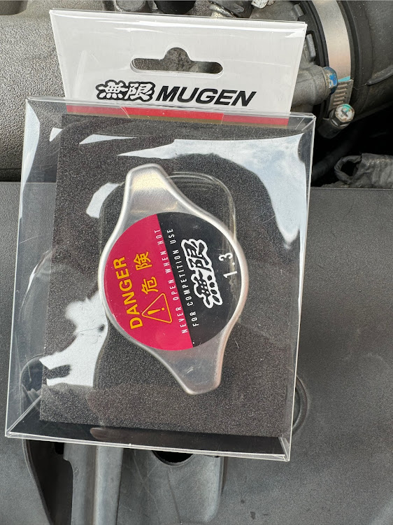 シビックタイプRのFD2・冷却水交換・ラジエーターキャップ交換・整備