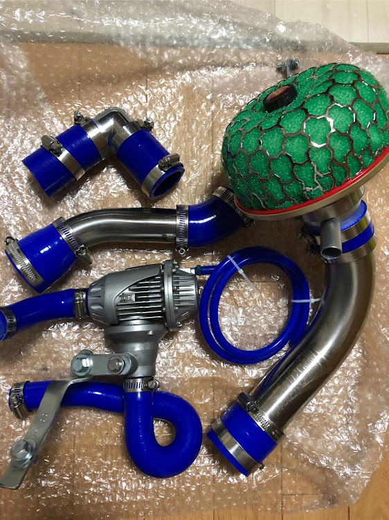 ジムニーのHKSブローオフバルブ・スーパーSQV4・HKS毒キノコ・HKS エア