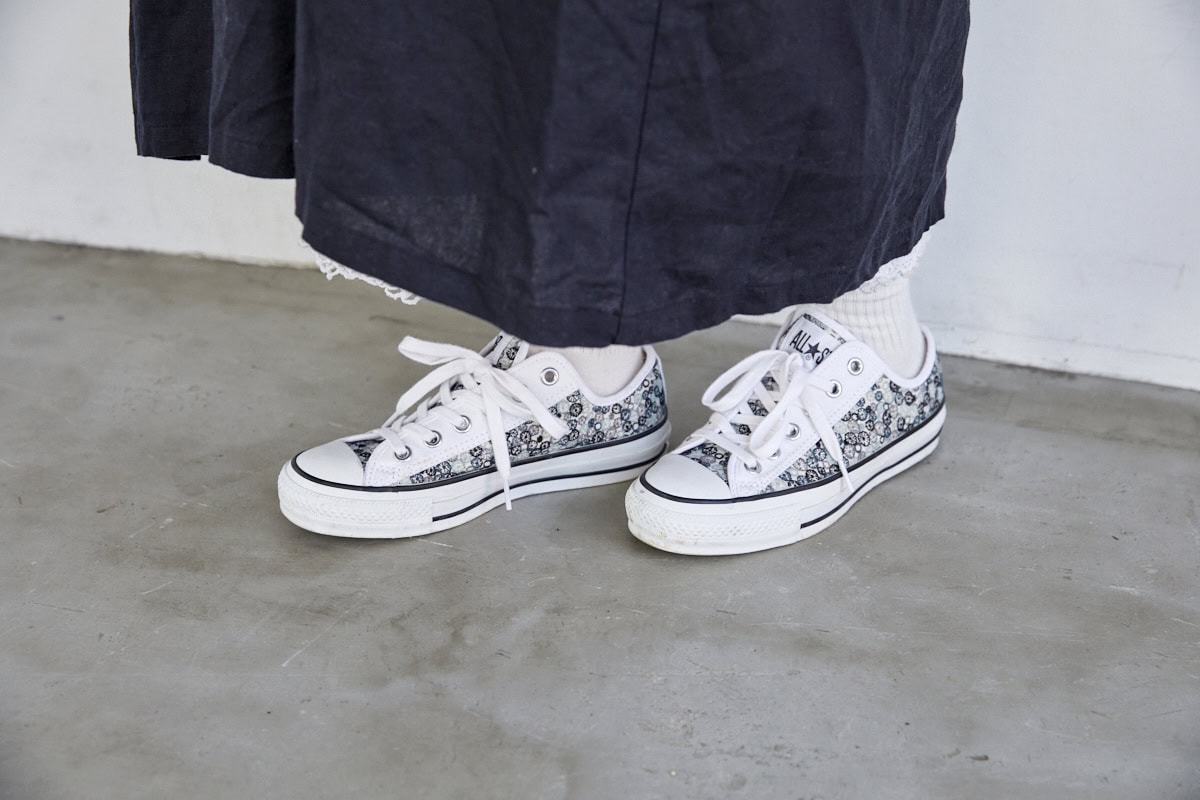 オールスター×ミナペルホネンの限定スニーカー｜アートピースな