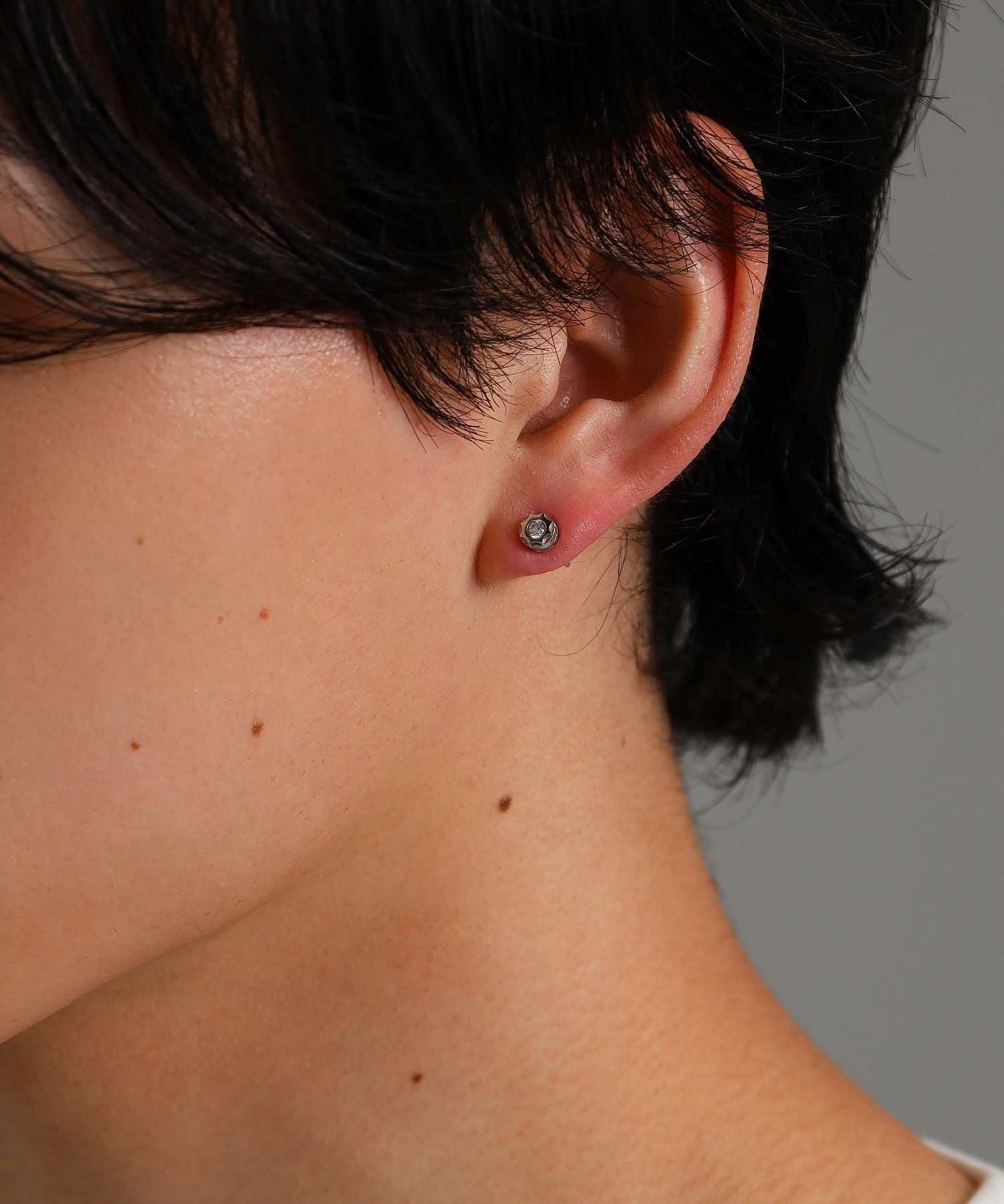 限定展開】“HAWAIIAN”ジルコニアスタッズピアス（シルバー