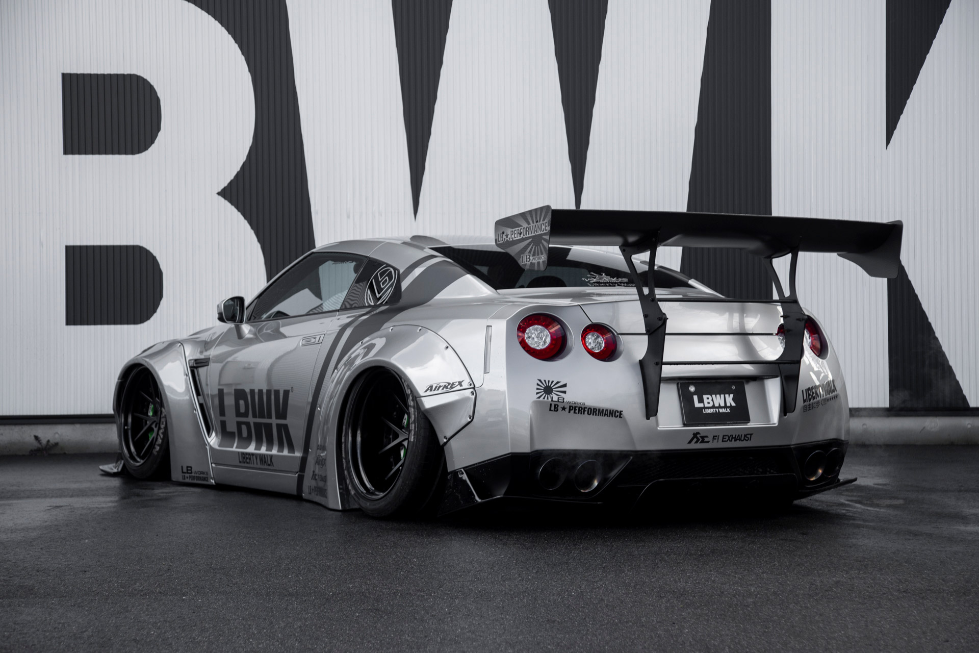 LB-WORKS NISSAN R35 GT-R type1.5 ver.3 - LIBERTY WALK | リバティー