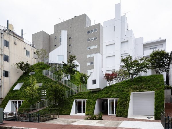 群馬県前橋市・白井屋ホテル（SHIROIYA HOTEL）の建築、アート、食が街