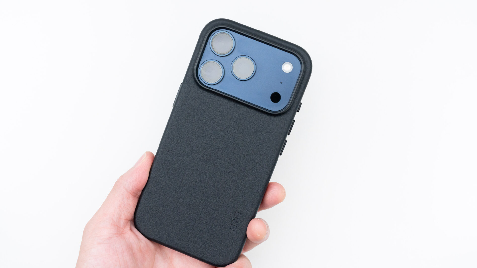 もはや定番】MOFTからiPhone 17 Pro用ケース新発売！｜合わせて一緒に