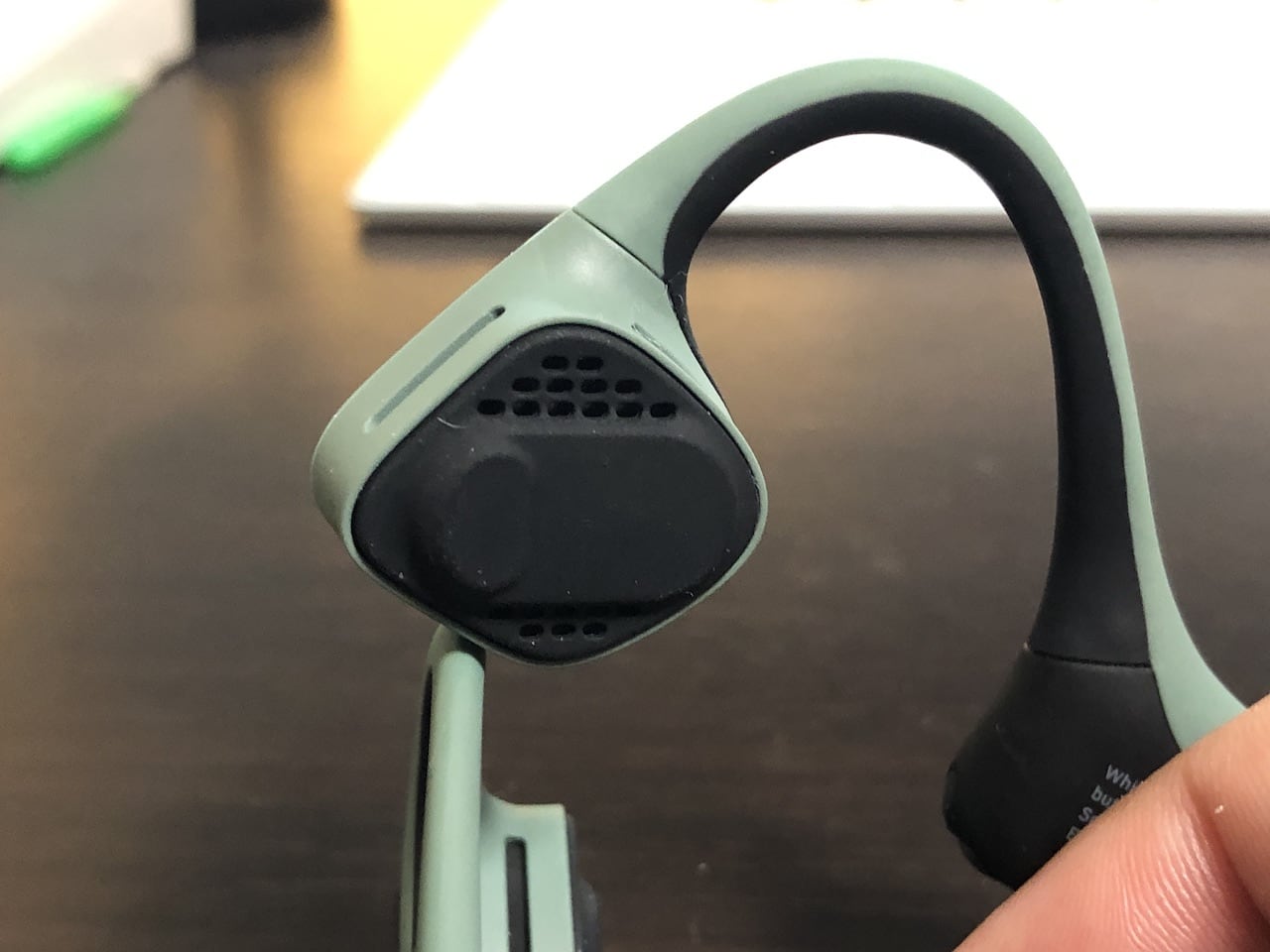 日常使いに便利な骨伝導ヘッドホン、AfterShokz TREKZ AIR