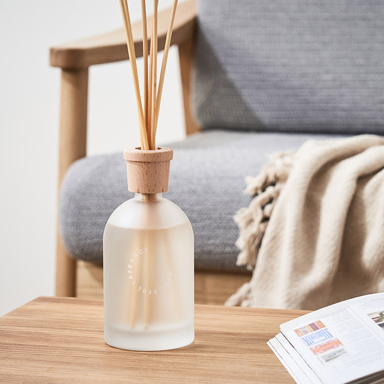 Nordic Collection 倒れてもこぼれにくいリードディフューザー MRU-126