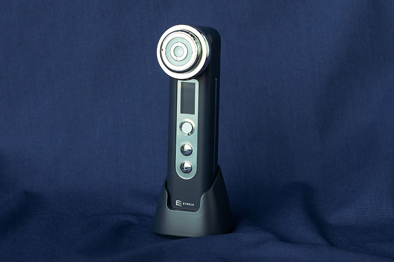 プレミアムマルチエステ美顔器 EVH-FC01 | EVOOCH(エボーク)