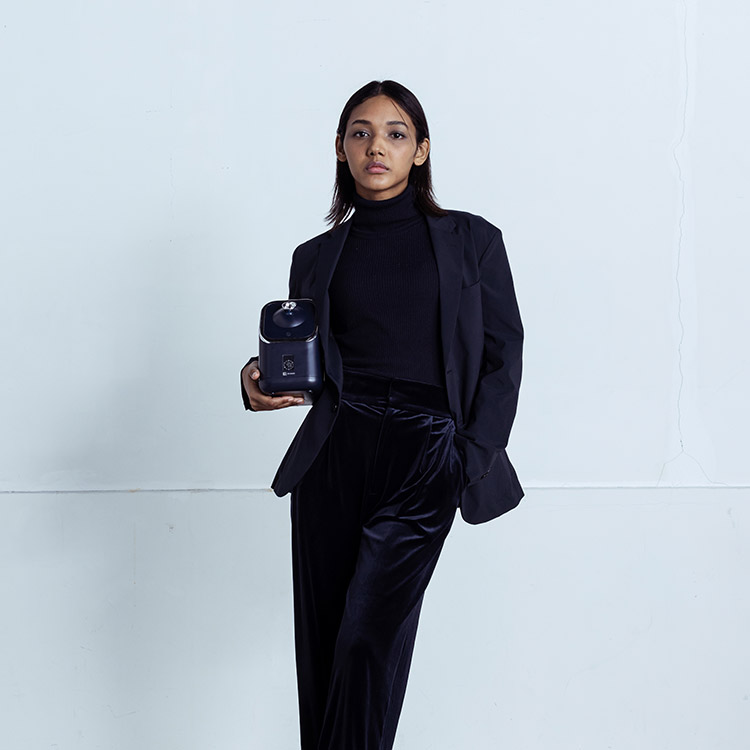 ハイブリッドフェイシャルスチーマー EVH-FC04 | EVOOCH(エボーク)