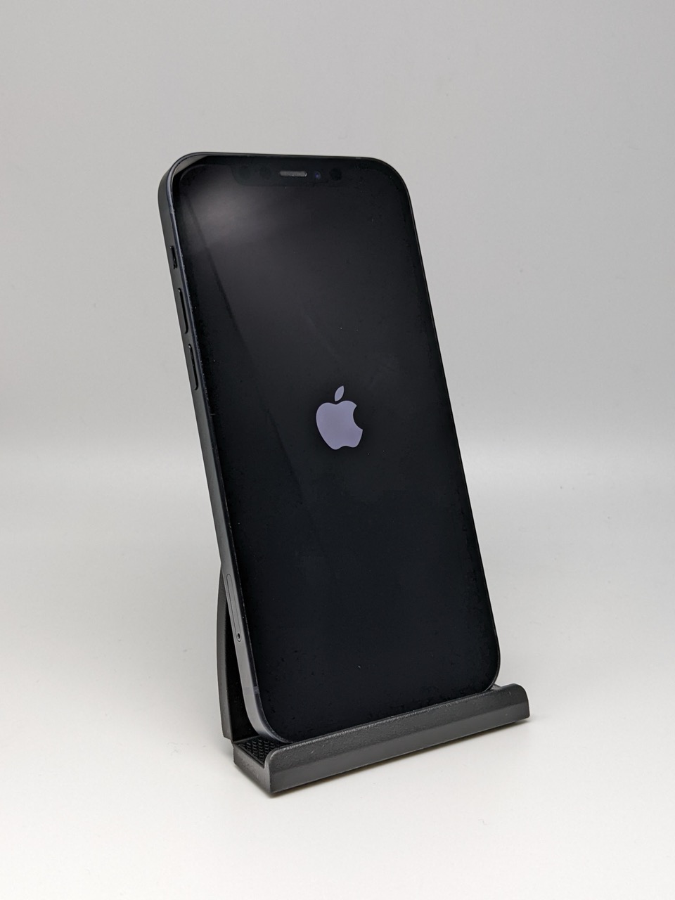 Apple iPhone 12 - Ligne à rabais