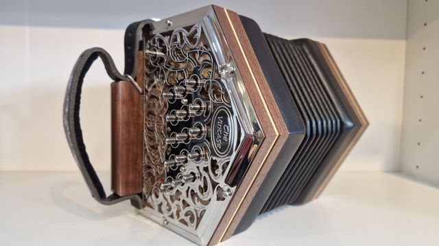 The Irish Concertina Company | The Vintage Concertina