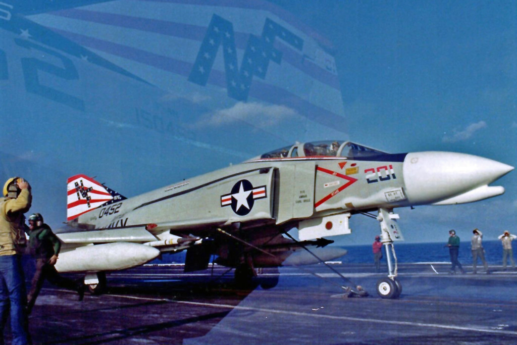 VF-151 F-4N Phantom II BuNo 150452 | VF-151 Vigilantes F-4N … | Flickr