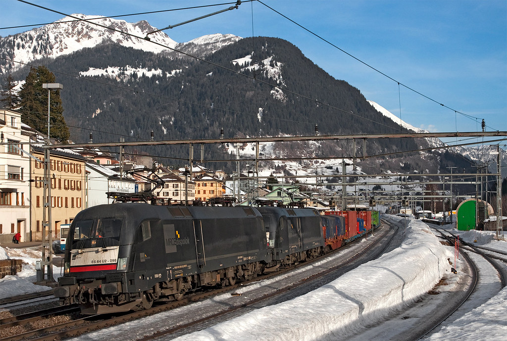 ES64U2 x 2 | Una coppia di Taurus (ES64U2 098 + 097- entramb… | Flickr