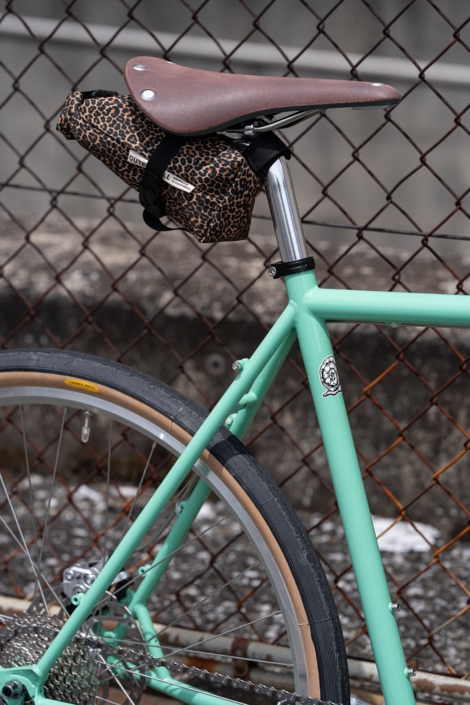 SURLY* straggler / BUILT BY BLUE LUG - CUSTOMER'S BIKE CATALOG