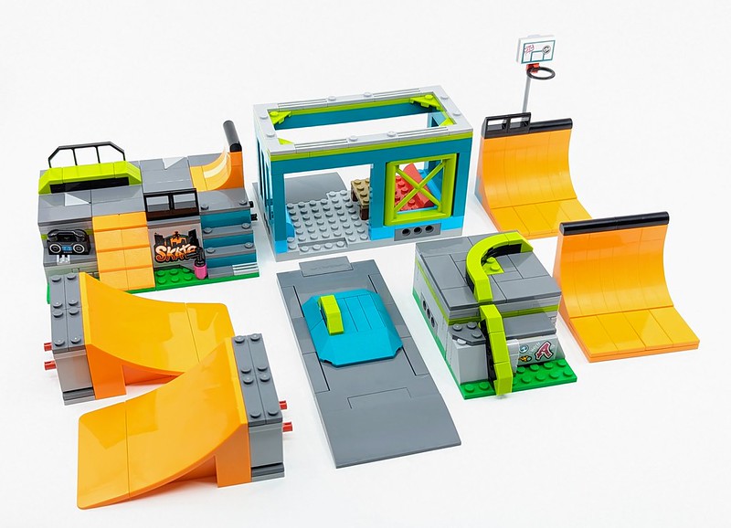60364: Street Skate Park Set Review - BricksFanz
