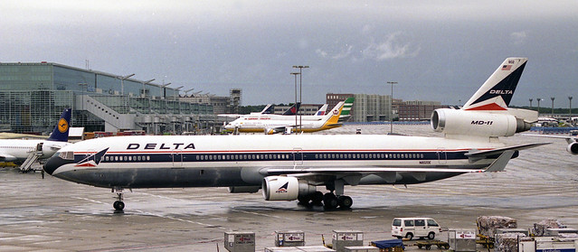 Delta Air Lines | McDonnell Douglas MD-11 | N806DE | Phoenix
