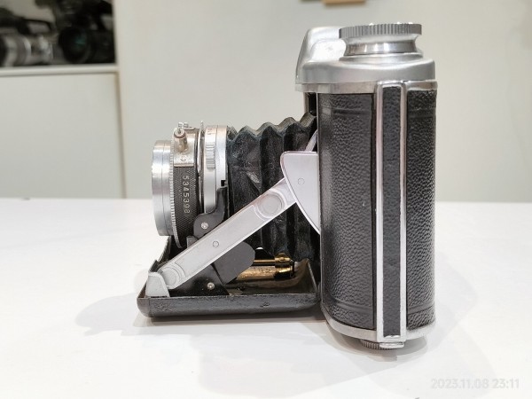 1950/昭和25/FUJIFILM/FUJICA SIX Model IIC/120フィルム/蛇腹カメラ