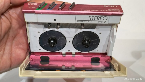 1983/昭和58/SONY/WM-20/ウォークマン/カセットケースサイズ/DOLBY-B