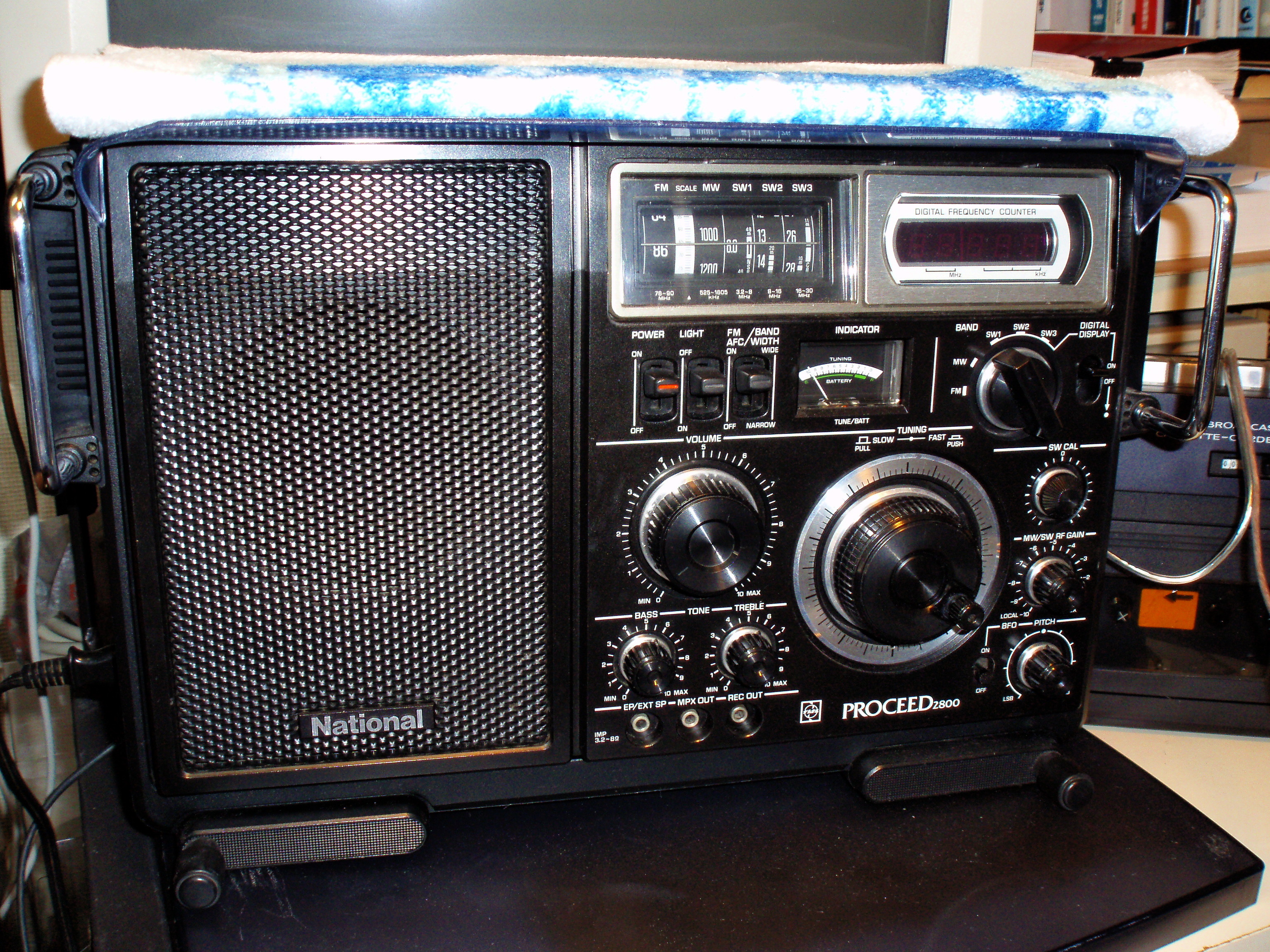 RF－2800の分解 1 : 田 舎 の 少 年 （jyagonowarashi）