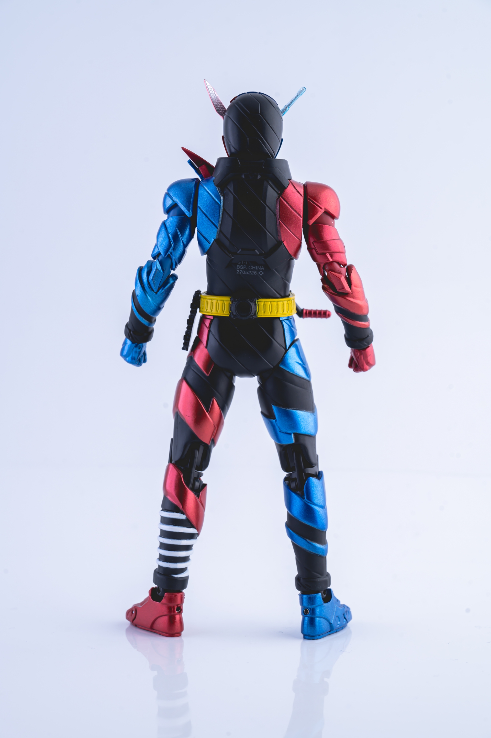 レビュー】S.H.Figuarts 仮面ライダービルド ラビットタンクフォーム