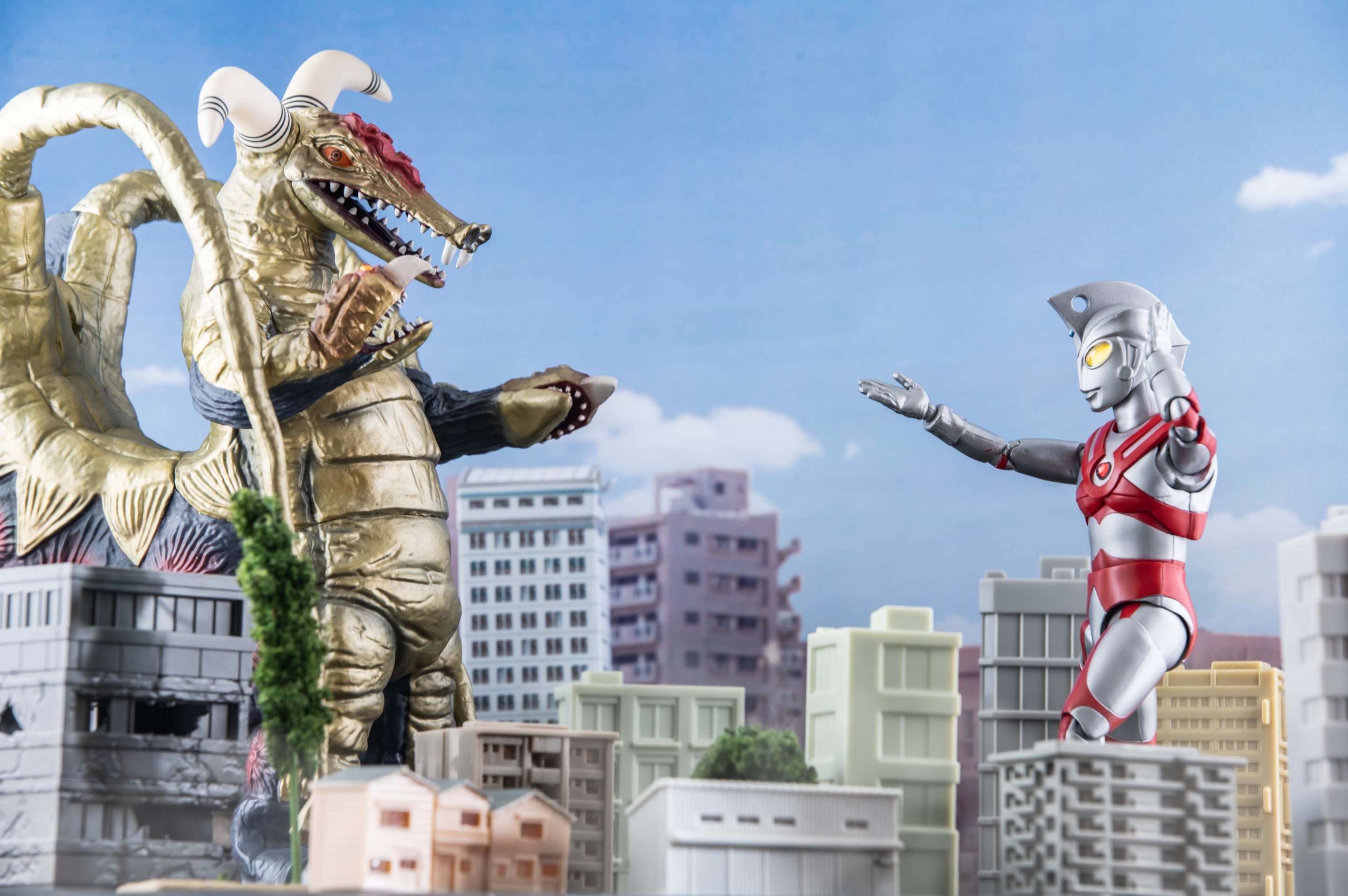 レビュー】ウルトラ大怪獣シリーズ5000EX ソフビ ブロッケン : 関節