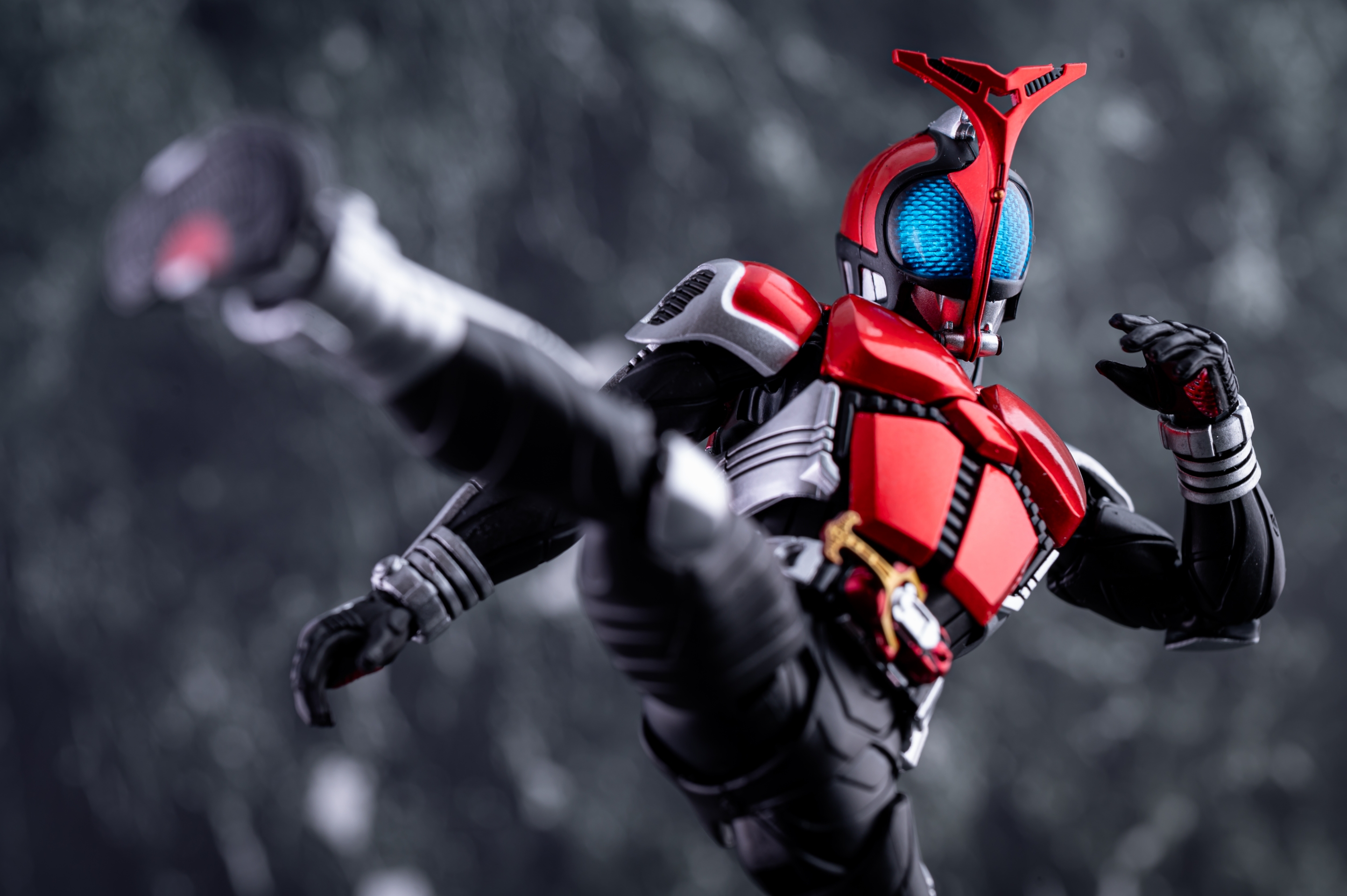 レビュー】S.H.figuarts 仮面ライダーカブト ライダーフォーム 真骨彫
