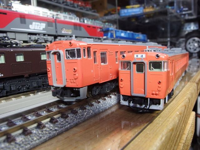 中古Nゲージ鉄道模型を再生する KATO キハ40 比較する : クローゼット
