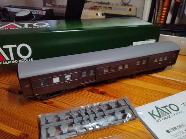 KATO HO マニ60 350 ・マニ61 350 荷物車 : クローゼットの中の鉄道模型