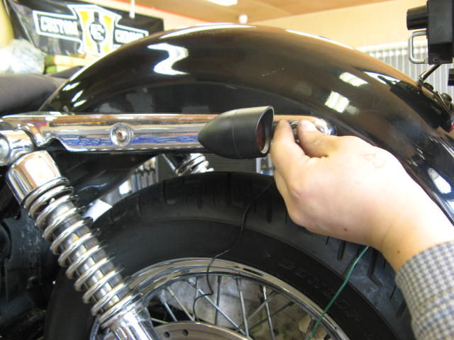 2004年式XL1200C スポーツスター1200カスタムの前後ウインカー交換