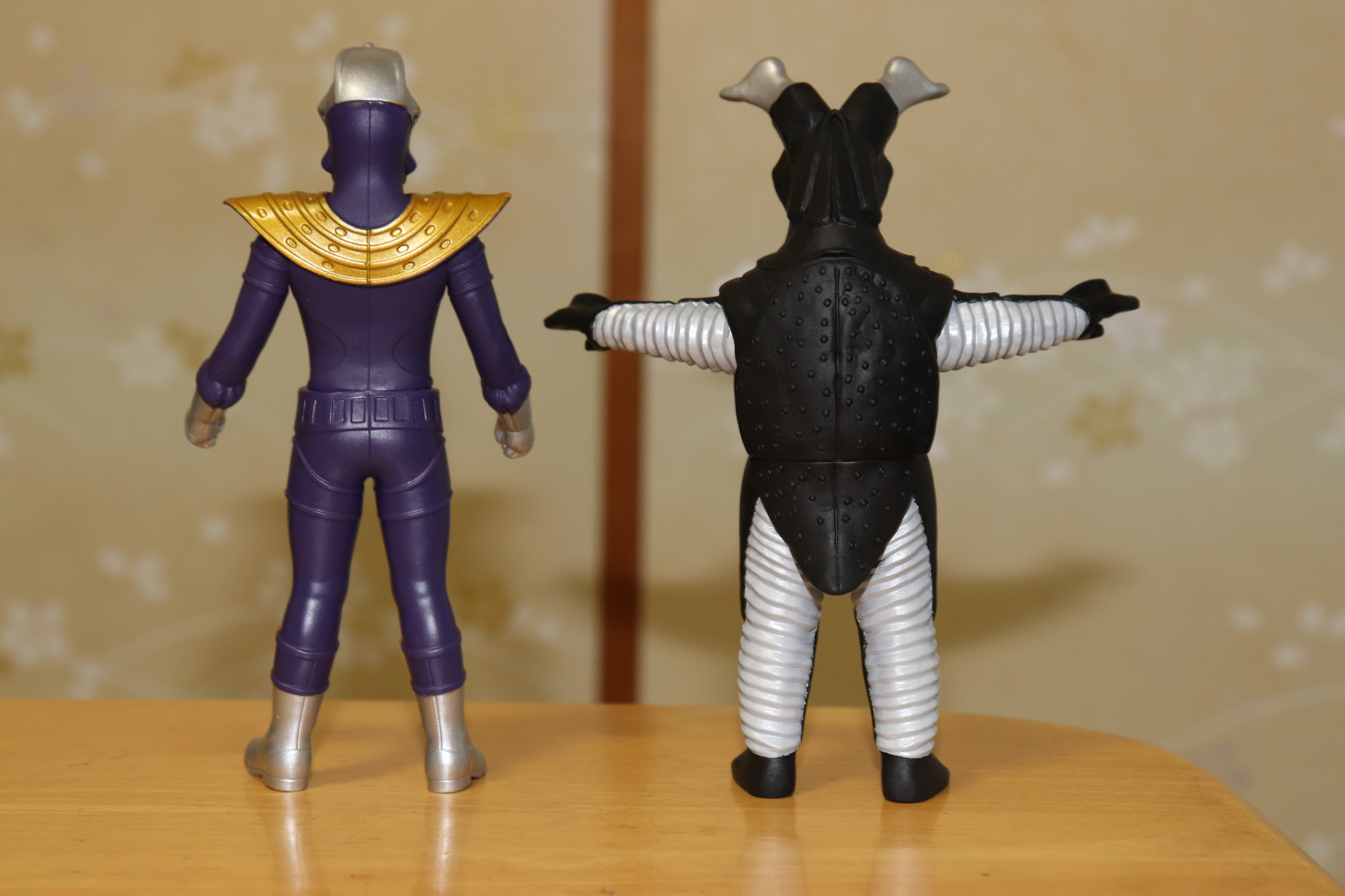 中国限定ソフビ 超決戦 ウルトラマンキングVSマガゼットン レビュー