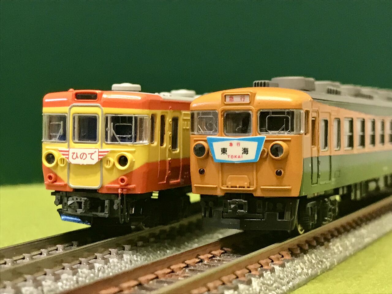 KATOの「153系」とマイクロエースの「155系」を並べてみました