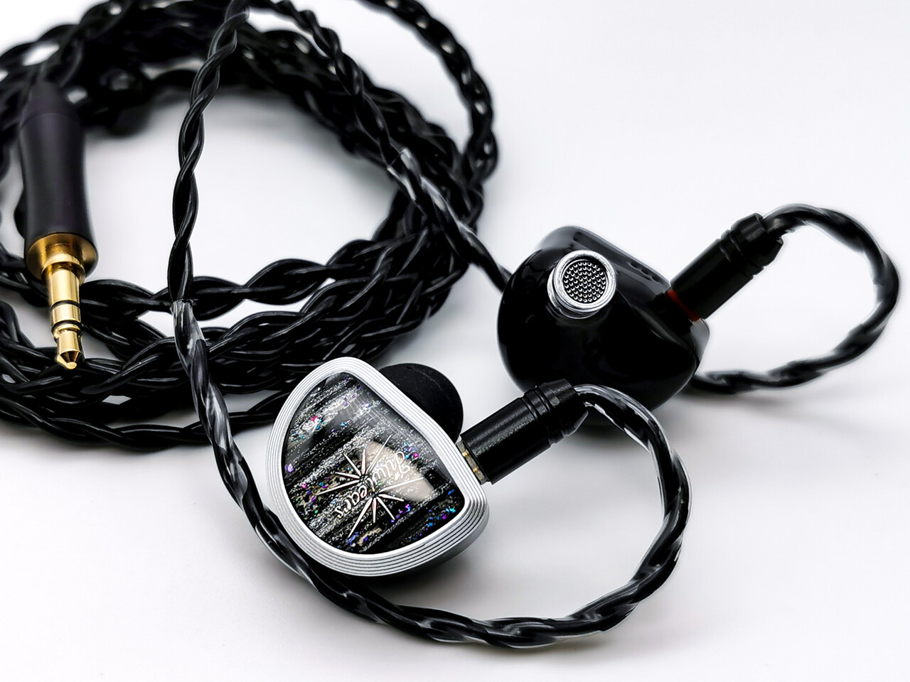 Kiwi Ears Aether」 最大級15.3mm平面駆動ドライバー搭載。環境を整え