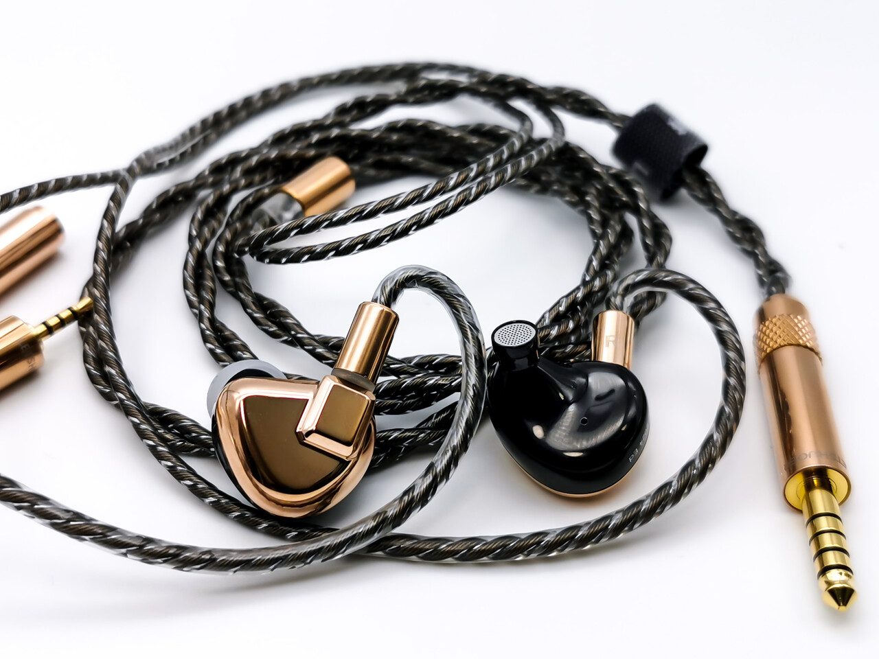 LETSHUOER S12 2024 Edition」 14.8mm平面駆動のミドル級 人気イヤホン