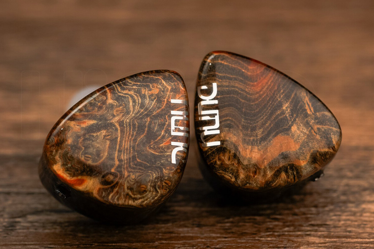 新製品情報》 「DUNU x Gizaudio DaVinci」 4基のBAと2種類のDDによる