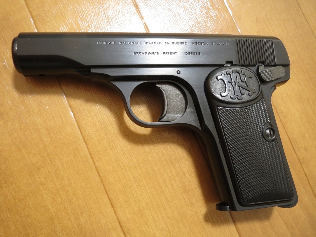 マルシン BROWNING M1910 固定ガスガン : Santastic SFホラー映画