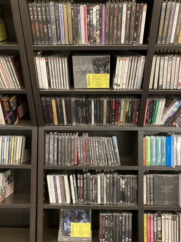 美しく華麗なる活動を続けている2000年以降から現行のヴィジュアル系CD